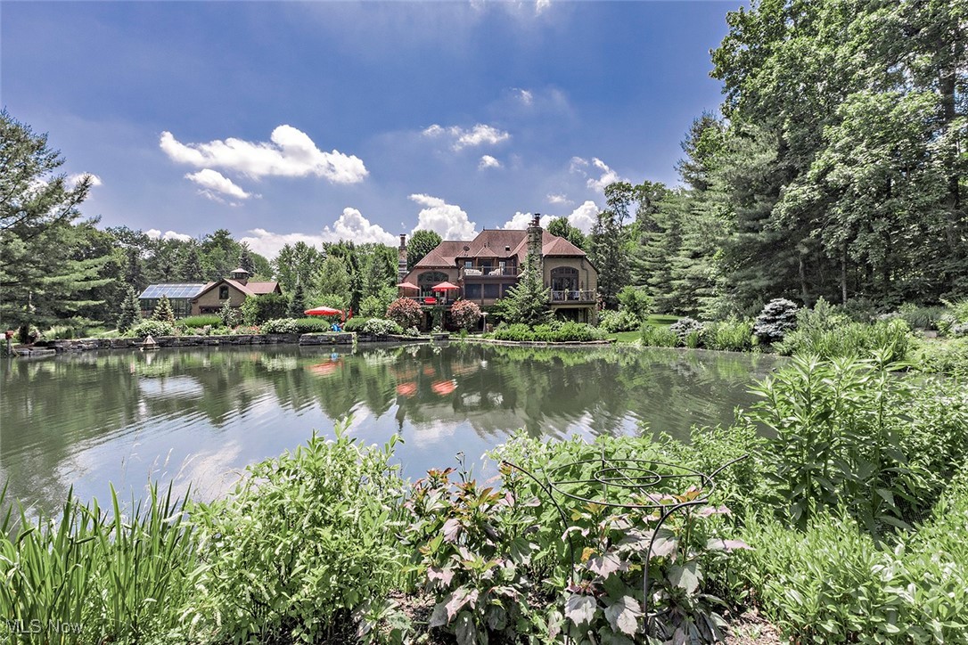 Russell 03 - Residential