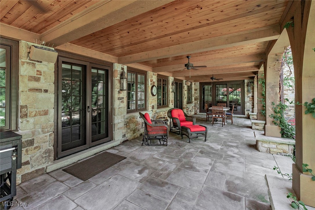 Russell 03 - Residential