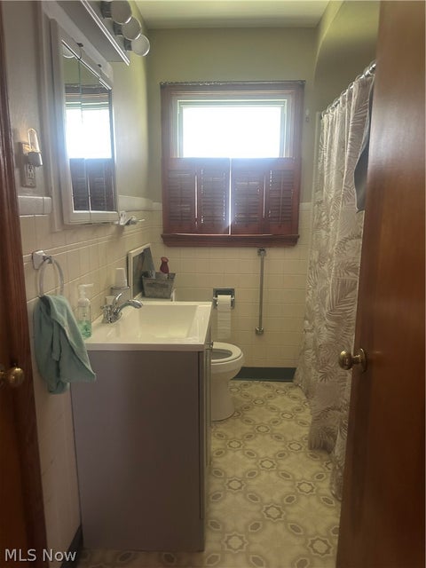 Tiny photo for 92 Camvet Drive, Campbell, OH 44405 (MLS # 5240723)