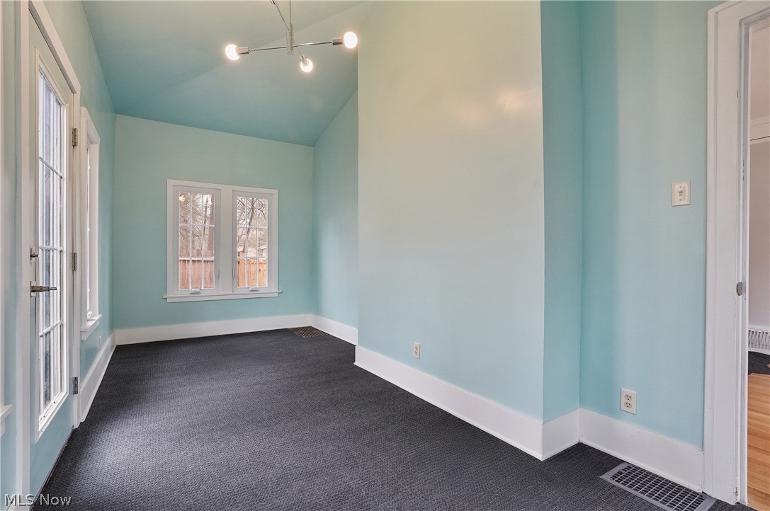 Shiposh Condo - Residential