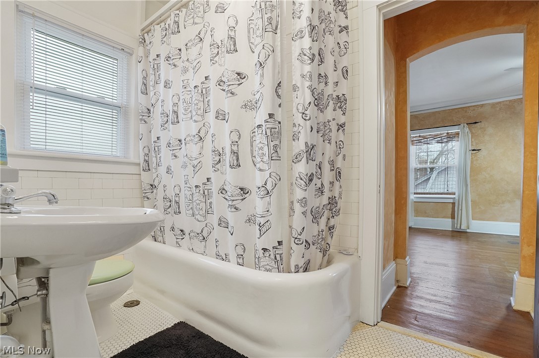 Shiposh Condo - Residential