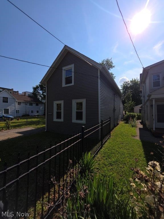 2059 W 42nd Street