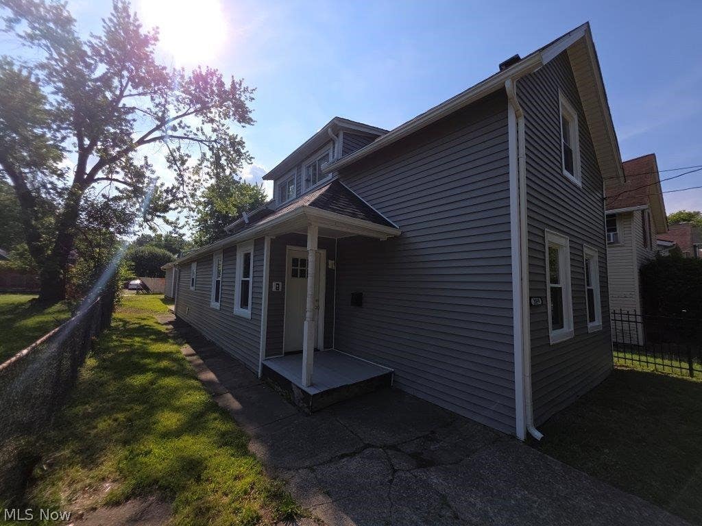 Photo of 2059 W 42nd Street, Cleveland, OH 44113 (MLS # 5225195)