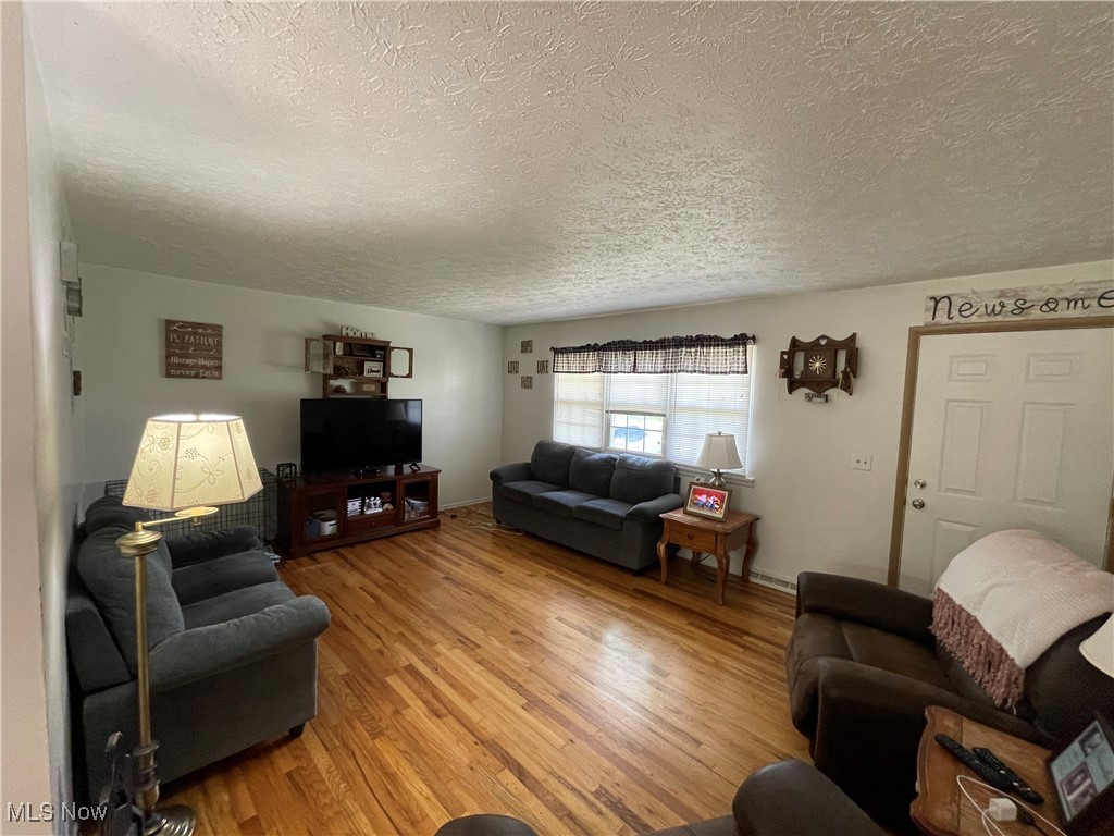 9938 Hess Mill Road, Bolivar, Ohio image 4