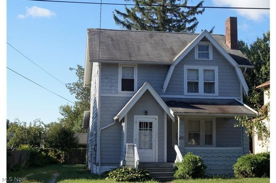 Akron's Firestone Park neighborhood This home offers over 1200 sq ft of living space, a large yard, full basement, built-ins and more. Clean house, updated water lines from galvanized to pex 2016, kitchen cabinets 2016, windows 2016. This one won't last!