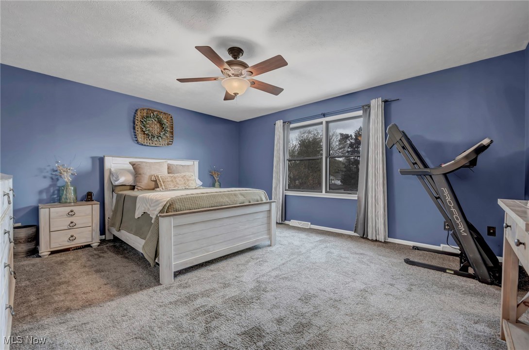 6589 Hudson Avenue, Mentor, Ohio image 13