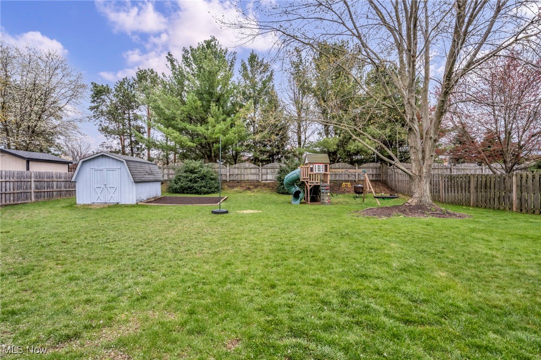 6589 Hudson Avenue, Mentor, Ohio image 27