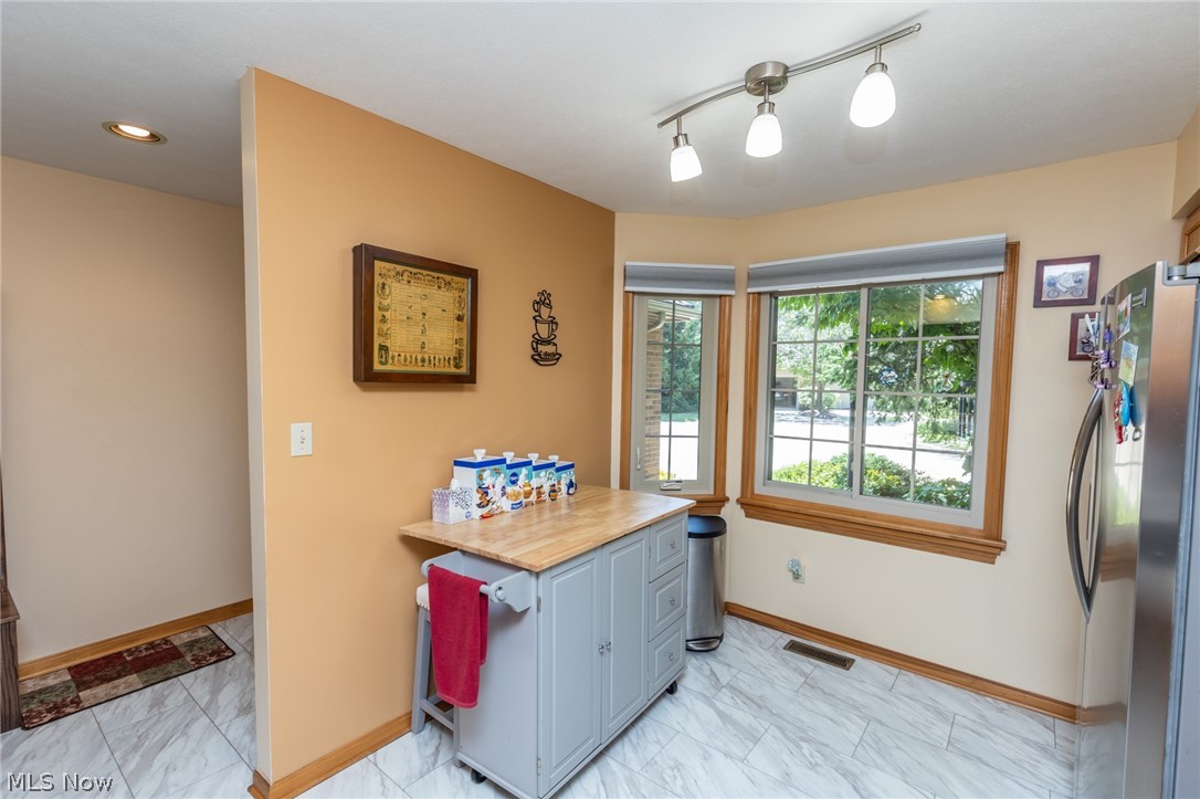 Robin Ridge Condo - Residential