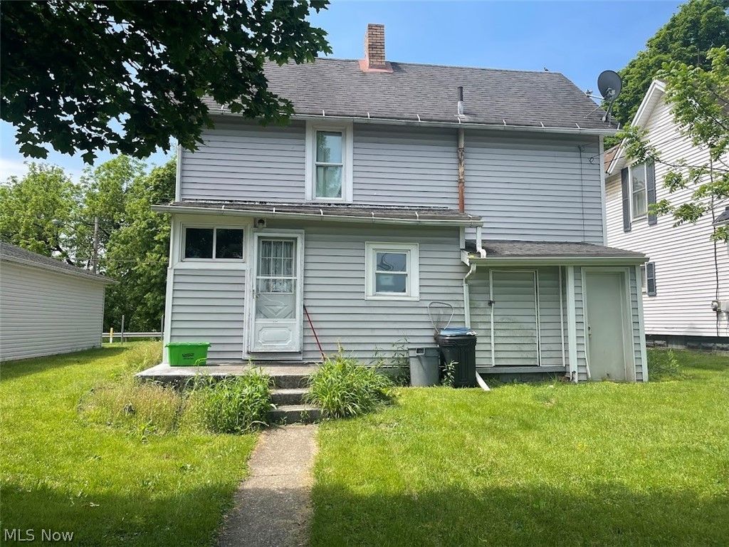 Photo of 730 Otsego Avenue, Coshocton, OH 43812 (MLS # 5210820)