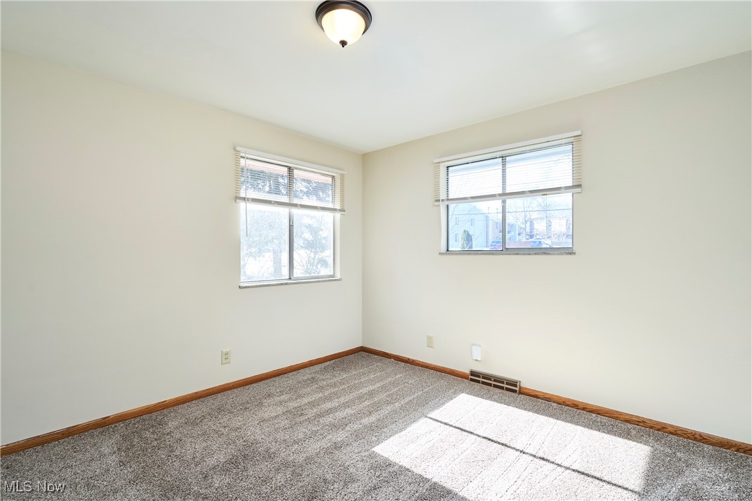 1053 Tallmadge Road, Cuyahoga Falls, Ohio image 15