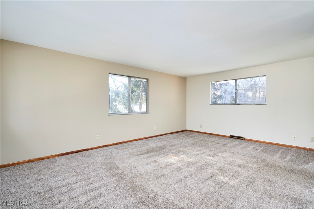 1053 Tallmadge Road, Cuyahoga Falls, Ohio image 7