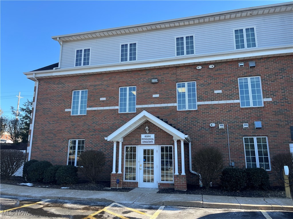 Very nice office space located conveniently near shopping and the valley, with easy access to downtown and Route 8. The unit is steps from the parking lot allowing direct access to the office. The elevation of the buildings allows this lower level office space to have plenty of windows and light into the unit. There is a large open area for cubes, 5 private offices, kitchen/conference room and 2 restrooms. Cubes in bullpen area and the conference room furniture are available to remain for tenant. Rate is $12.00 psf +$1.50 for utilities.