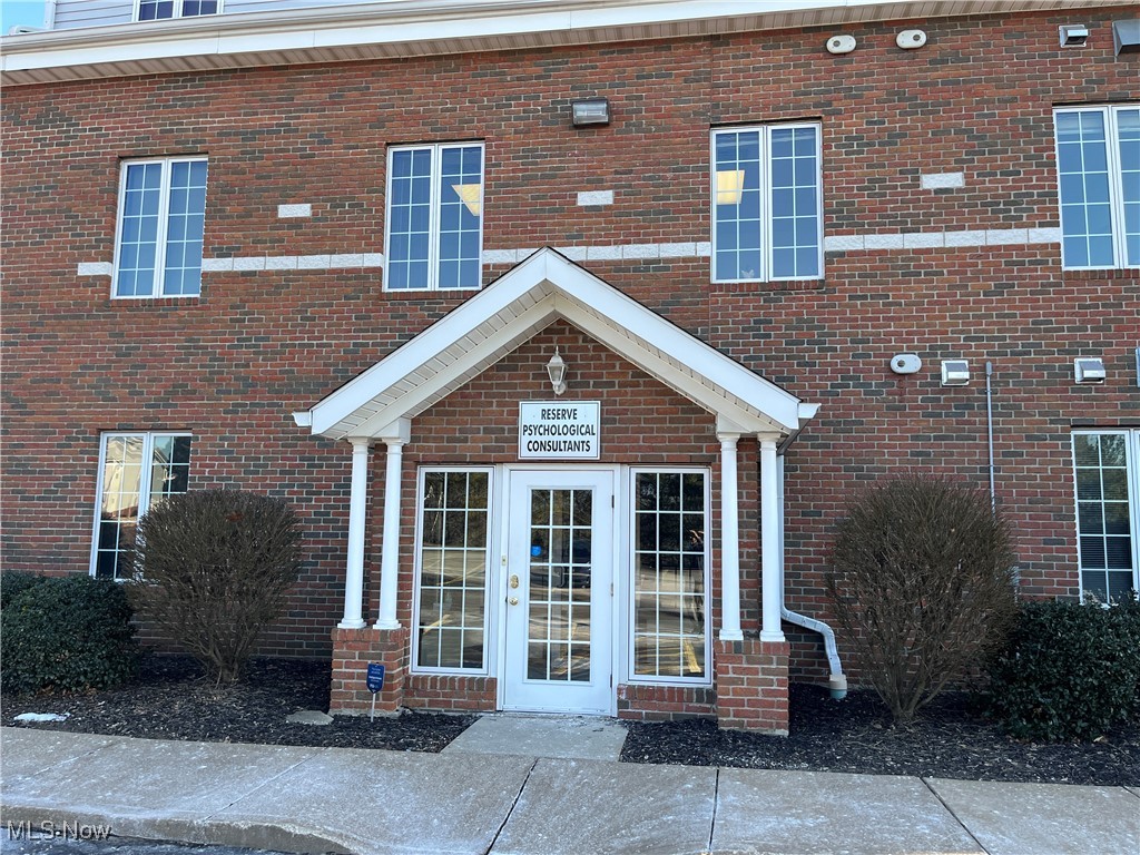 Cuyahoga Falls - Commercial Lease
