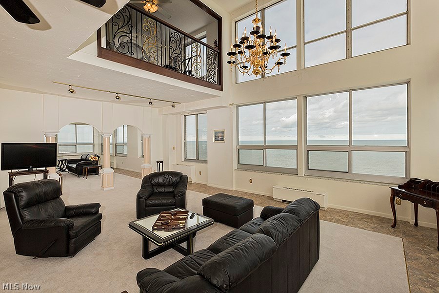 The Carlyle - Residential