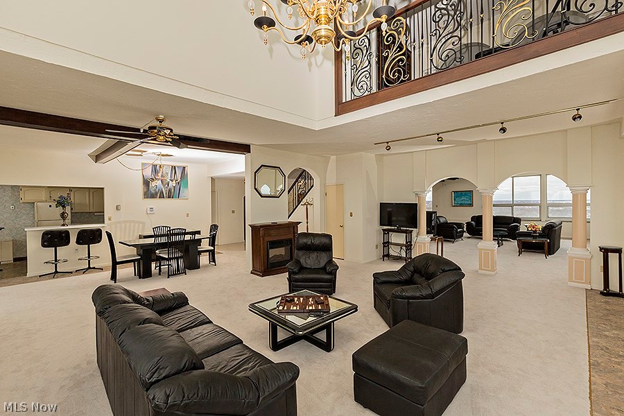 The Carlyle - Residential