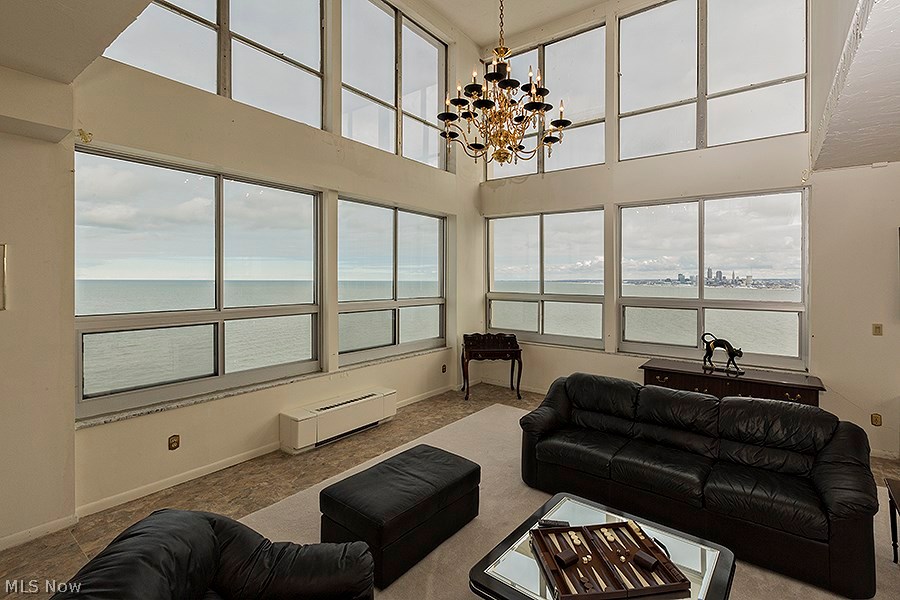 The Carlyle - Residential