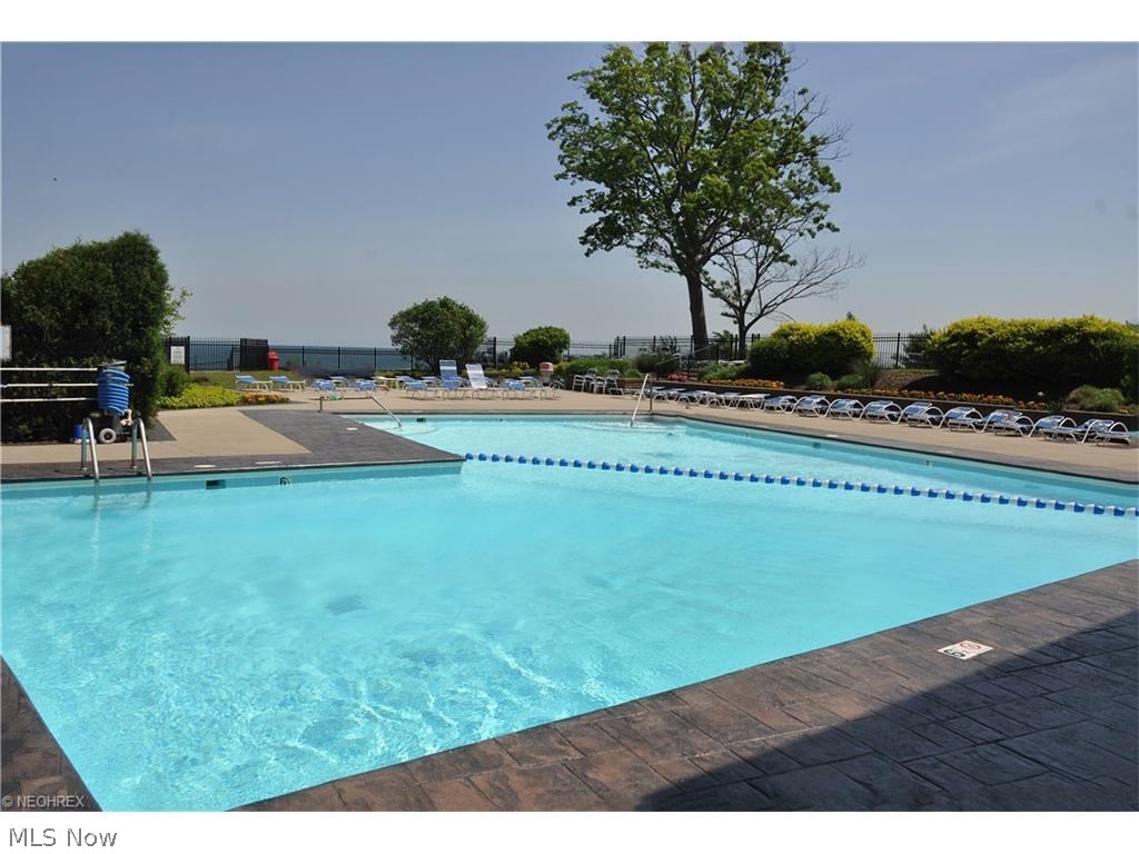 The Carlyle - Residential