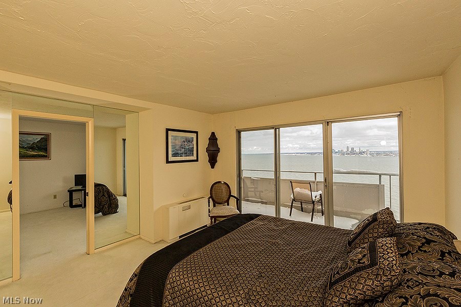 The Carlyle - Residential