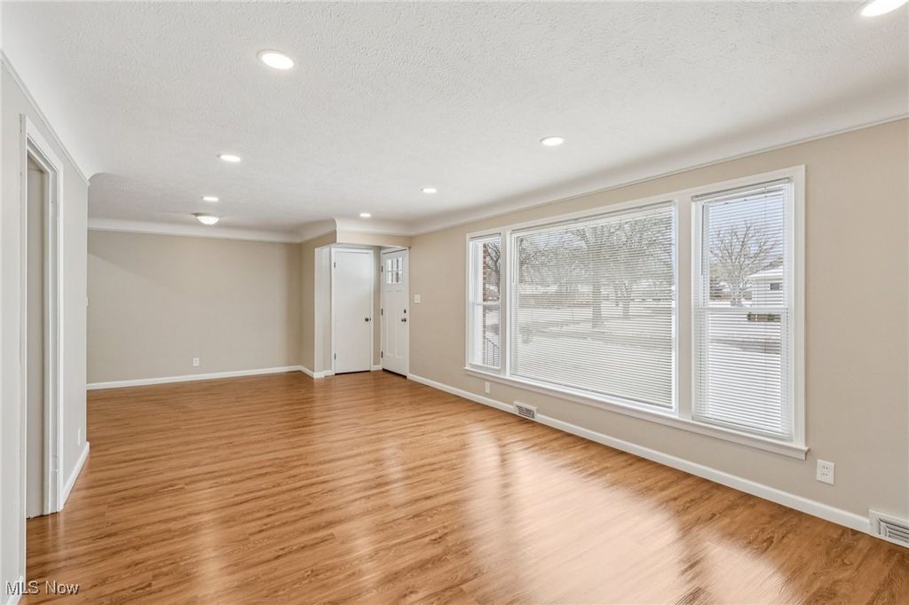 Photo of 24010 Timberlane Road, Warrensville Heights, OH 44128 (MLS # 5178052)