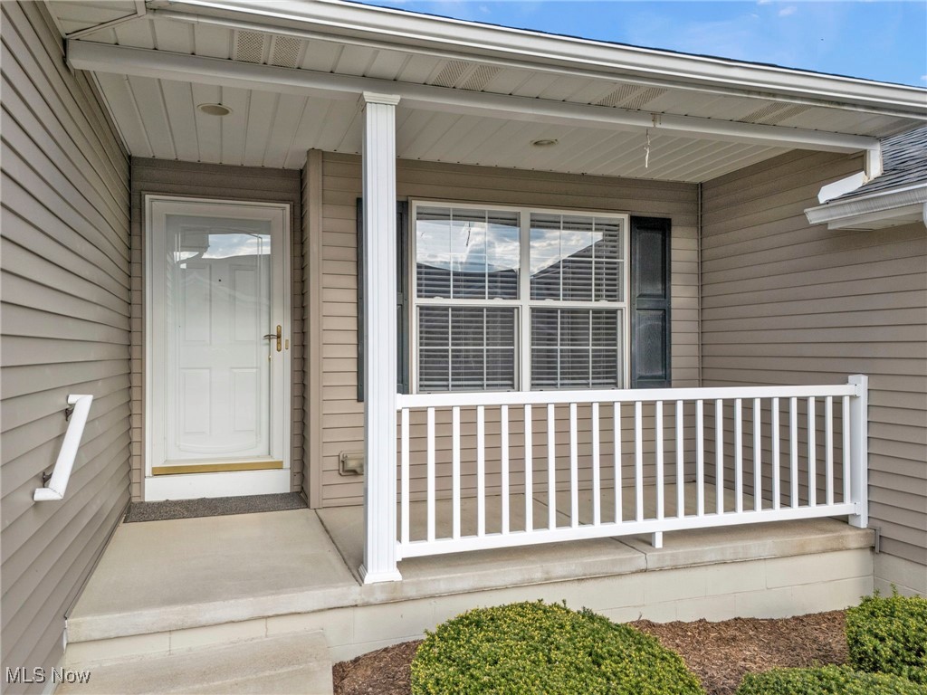 2901 Fasnacht Circle, Massillon, Ohio image 4