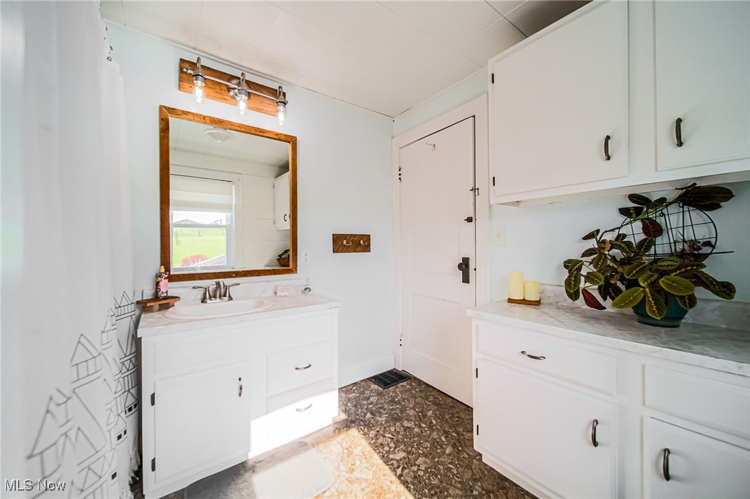 9012 Winesburg Road, Dundee, Ohio image 22