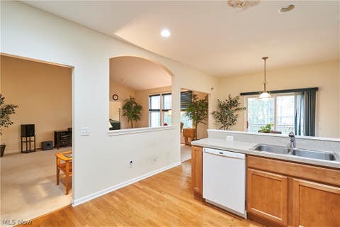 Tiny photo for 1096 Venice Court, Macedonia, OH 44056 (MLS # 5209785)