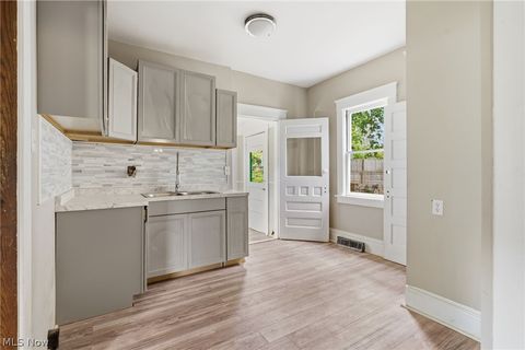 Tiny photo for 1387 S Seneca Avenue, Alliance, OH 44601 (MLS # 5210097)