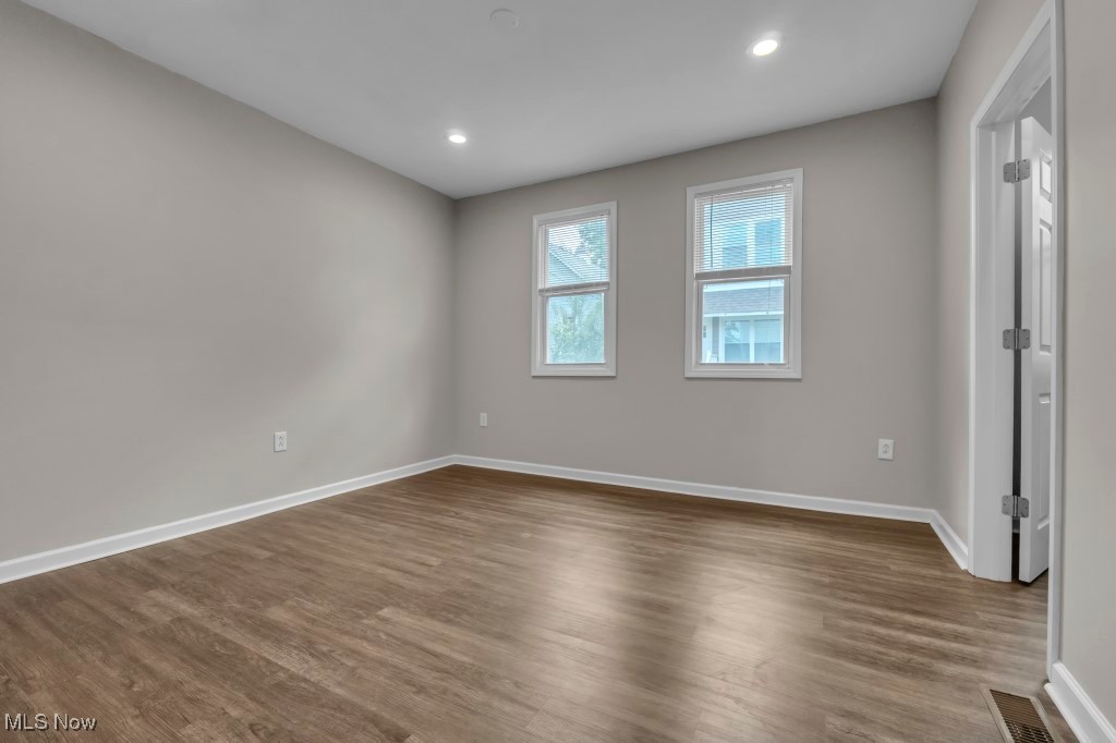 Gordon Square - Residential Income