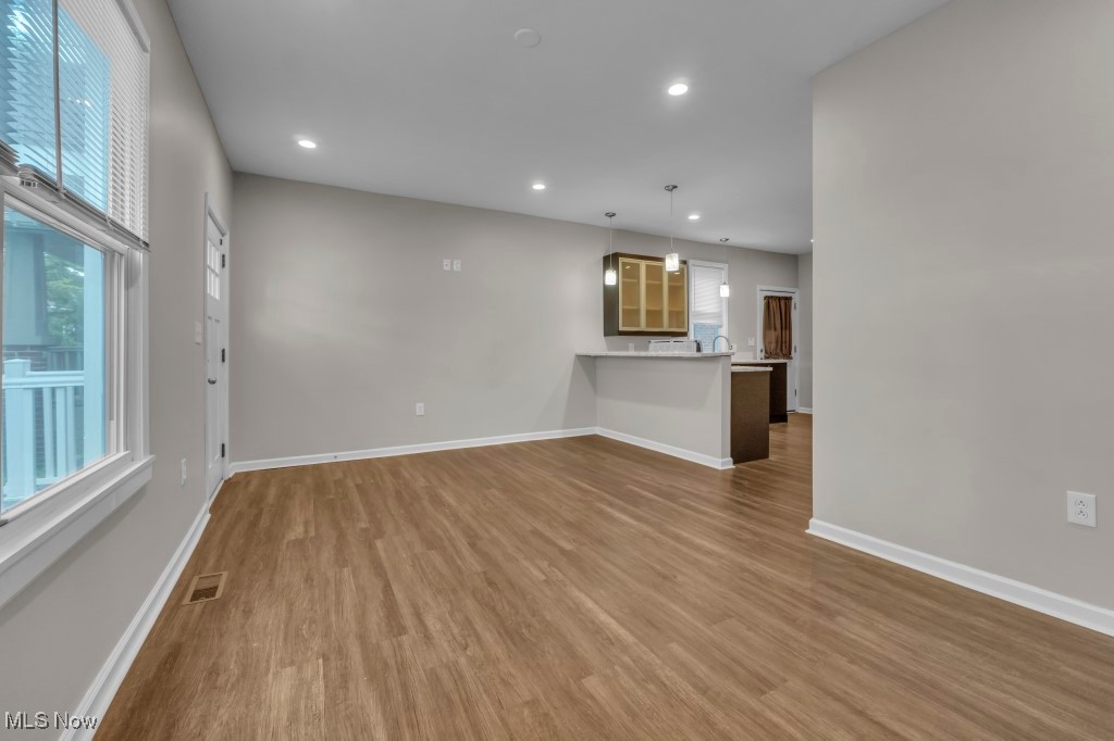 Gordon Square - Residential Income