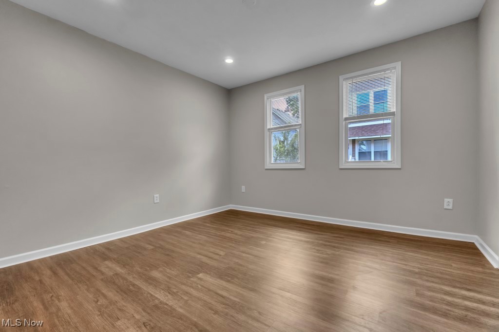 Gordon Square - Residential Income