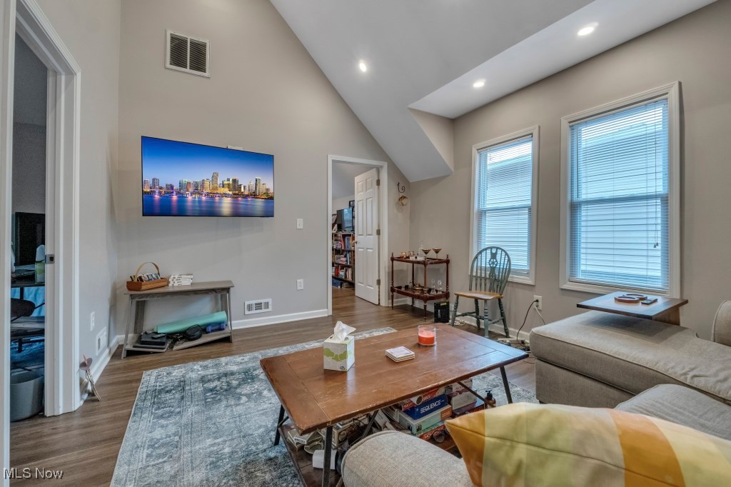 Gordon Square - Residential Income