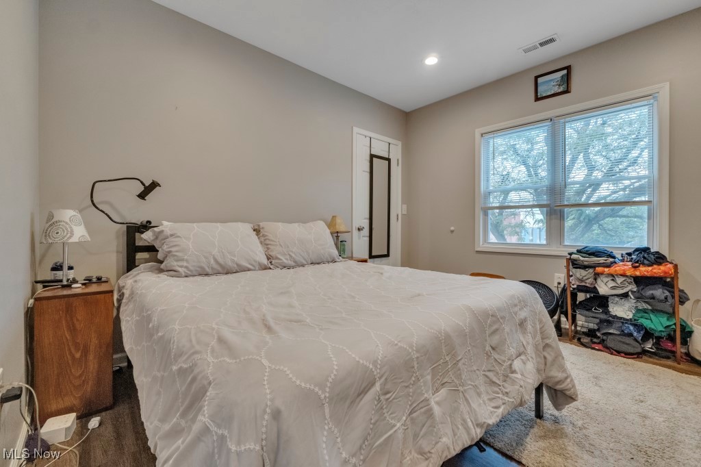Gordon Square - Residential Income