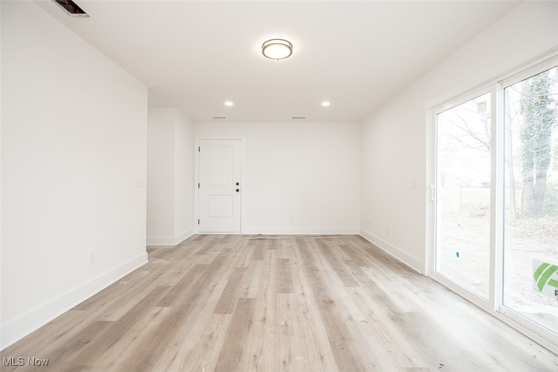 Willobee On The Lake - Residential