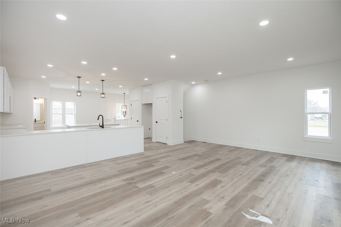 Willobee On The Lake - Residential