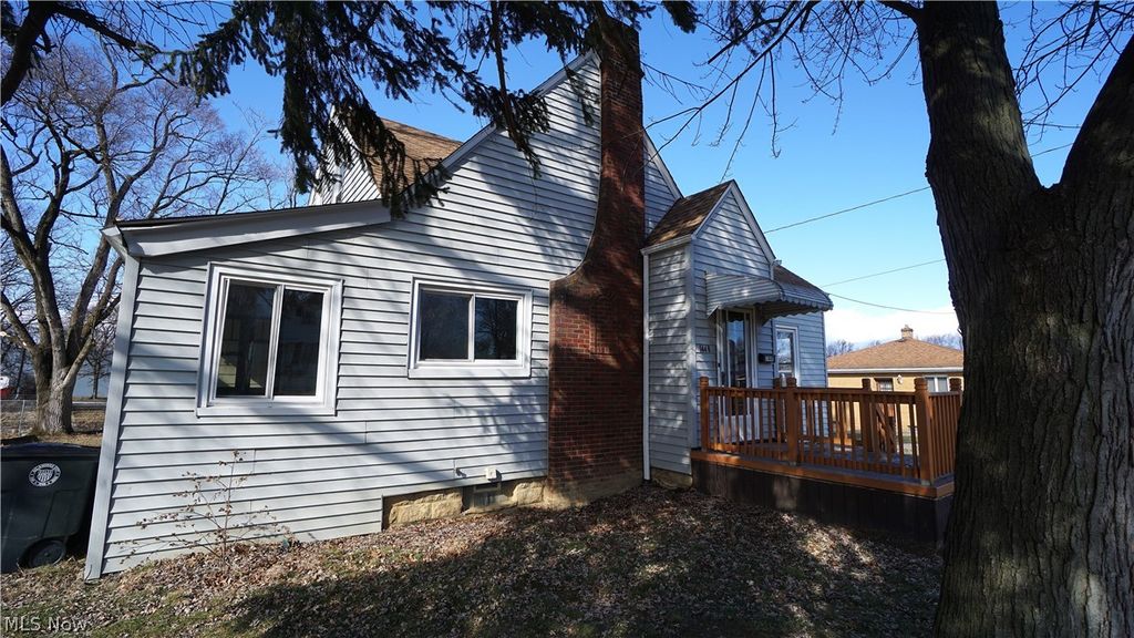 Photo of 1448 Creighton Avenue, Akron, OH 44310 (MLS # 5192272)