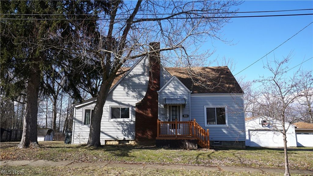 Photo of 1448 Creighton Avenue, Akron, OH 44310 (MLS # 5192272)