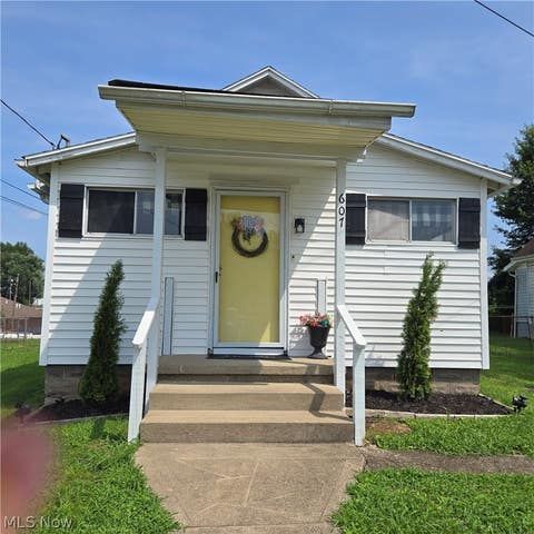 Homes For Sale - 607 Gladstone Street<br/> Parkersburg, WV 26101
