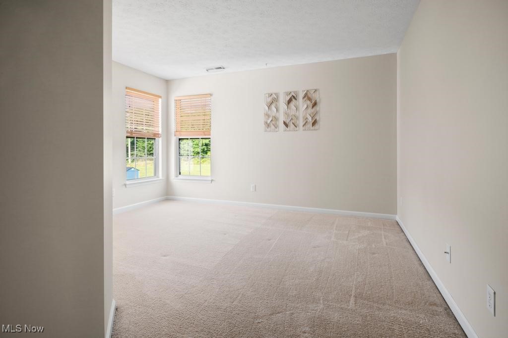 Medina, Ohio 44256, United States, 4 Bedrooms Bedrooms, ,3 BathroomsBathrooms,Residential,Pending,182820