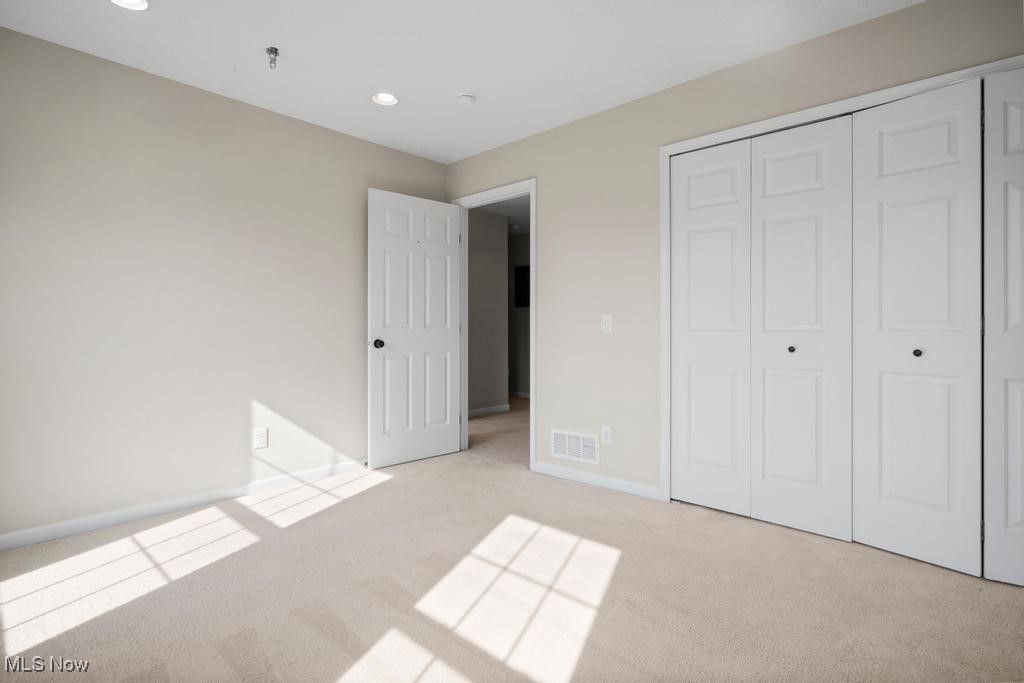 Medina, Ohio 44256, United States, 4 Bedrooms Bedrooms, ,3 BathroomsBathrooms,Residential,Pending,182820