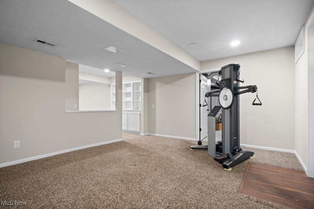 Medina, Ohio 44256, United States, 4 Bedrooms Bedrooms, ,3 BathroomsBathrooms,Residential,Pending,182820