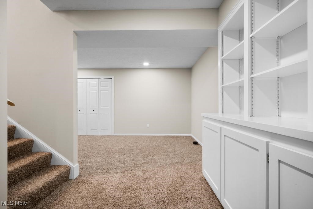 Medina, Ohio 44256, United States, 4 Bedrooms Bedrooms, ,3 BathroomsBathrooms,Residential,Pending,182820