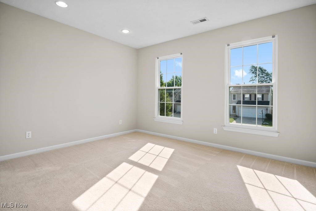 Medina, Ohio 44256, United States, 4 Bedrooms Bedrooms, ,3 BathroomsBathrooms,Residential,Pending,182820