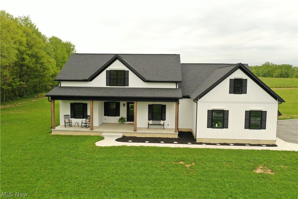 Photo of 5336 Lower Elkton Road, Leetonia, OH 44431 (MLS # 5210720)