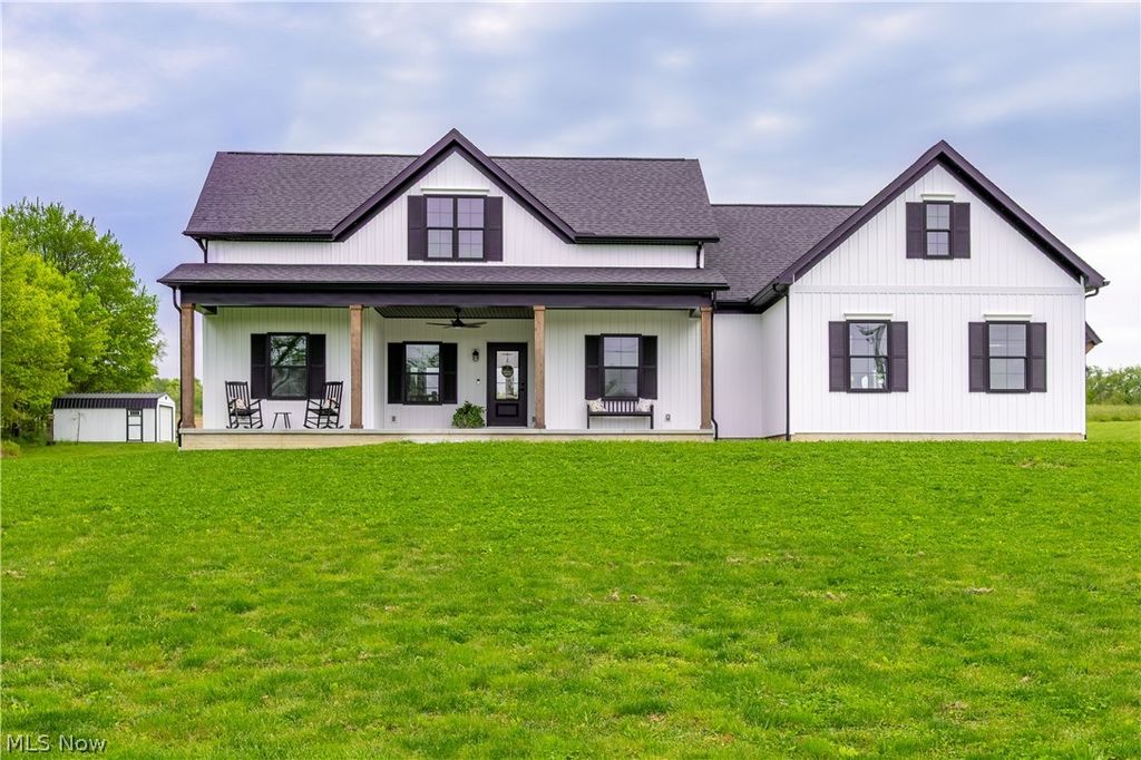 Photo of 5336 Lower Elkton Road, Leetonia, OH 44431 (MLS # 5210720)