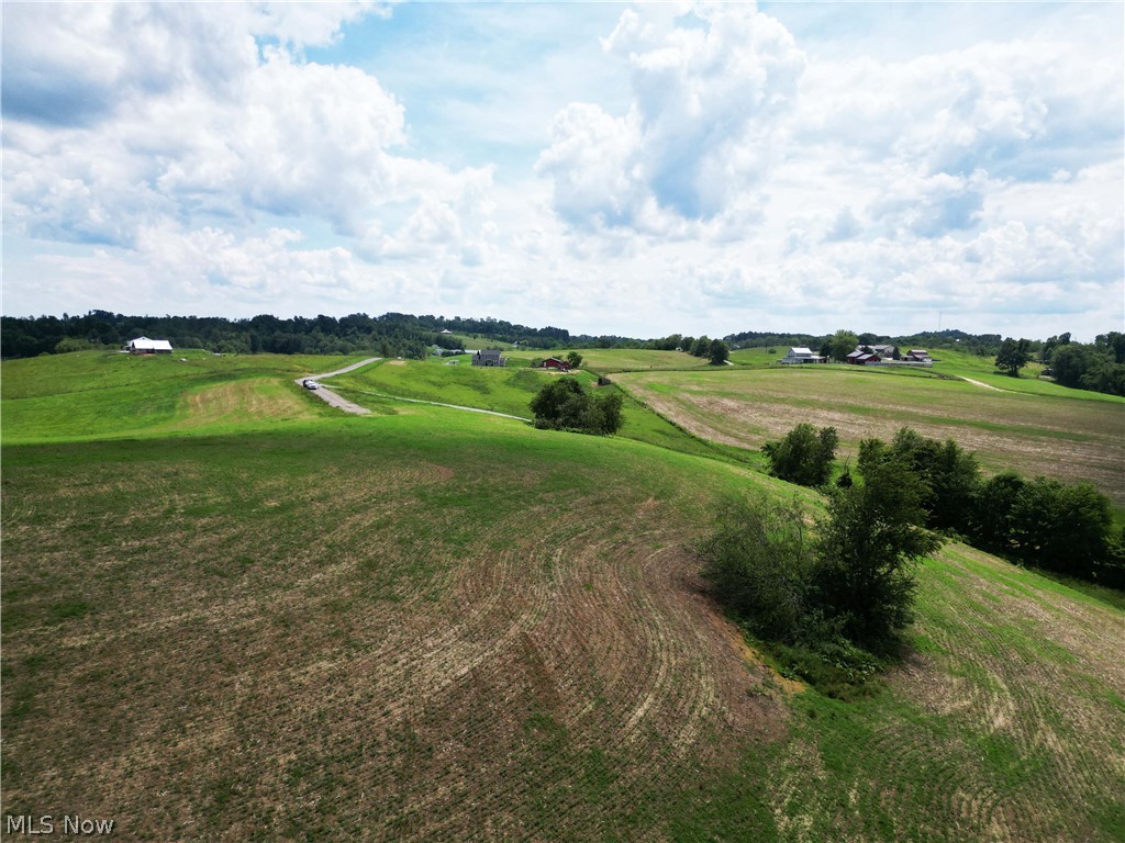 Hilltop Road, Baltic, Ohio image 8