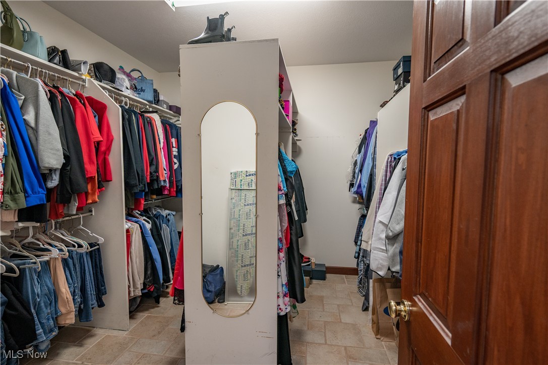 6904 Ruby Court, Austintown, Ohio image 16