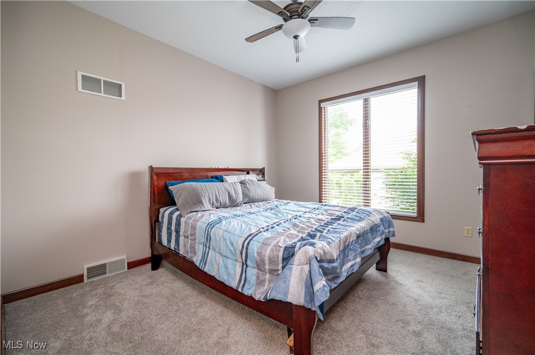 6904 Ruby Court, Austintown, Ohio image 20