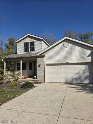 4007 FALCONSWALK CT, STOW, OH 44224 - Image fee5c2cc1f5d4401cbba6de3841feba4/711156193