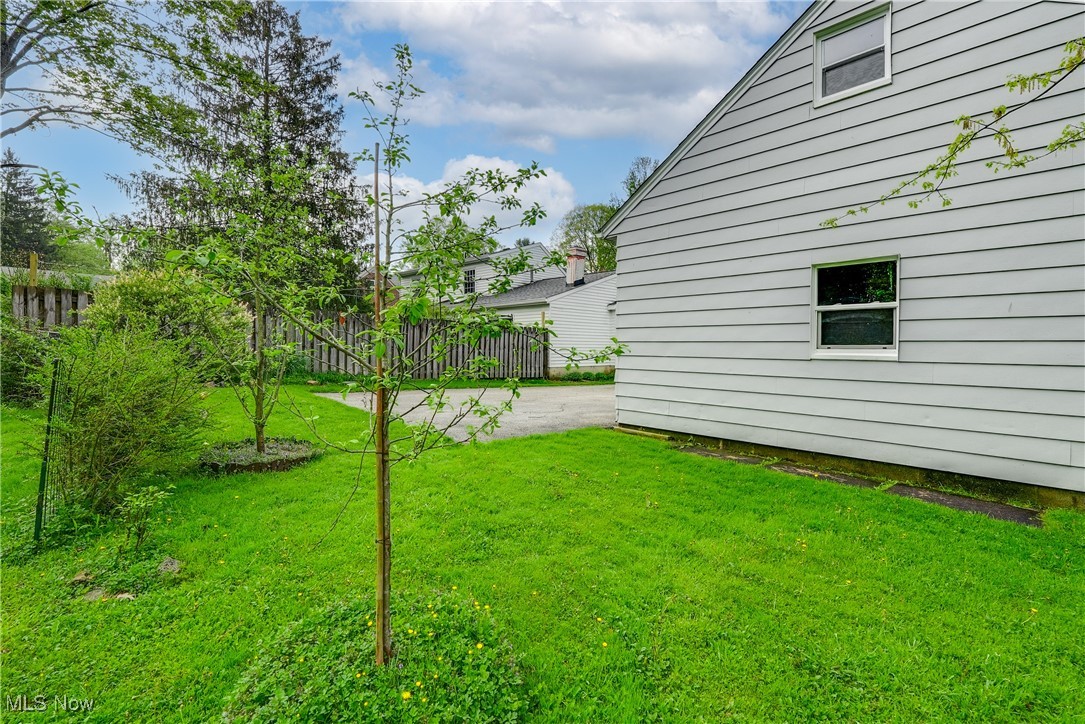 109 Hazelwood Drive, Chagrin Falls, Ohio image 31