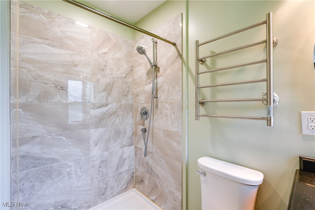 109 Hazelwood Drive, Chagrin Falls, Ohio image 15